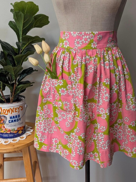 Vintage Other - VTG MC Groovy Daisy Floral Half Apron Retro Kitty Foreman Kitchen Baker